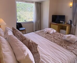 Roseira Beach Resort  4*