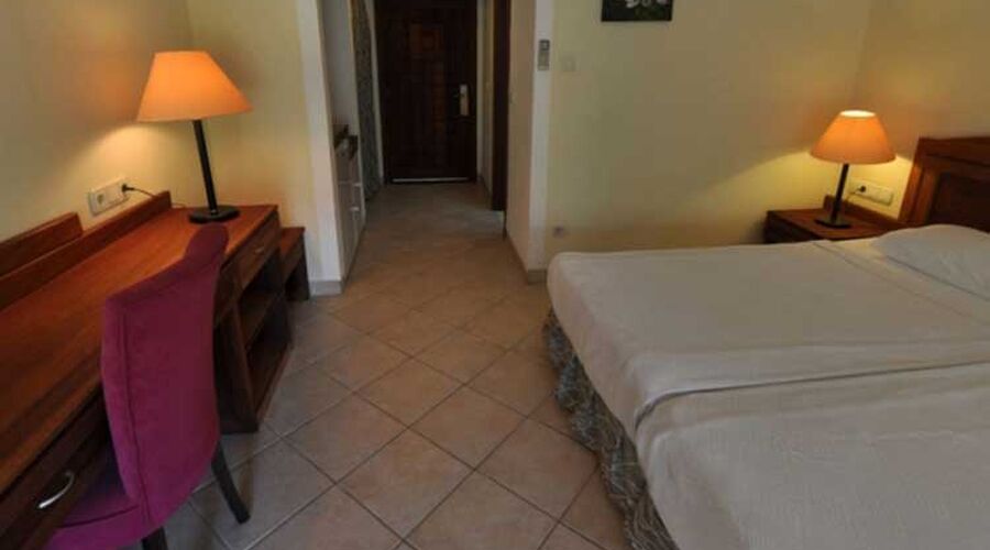 Okaliptus Hotel  4*