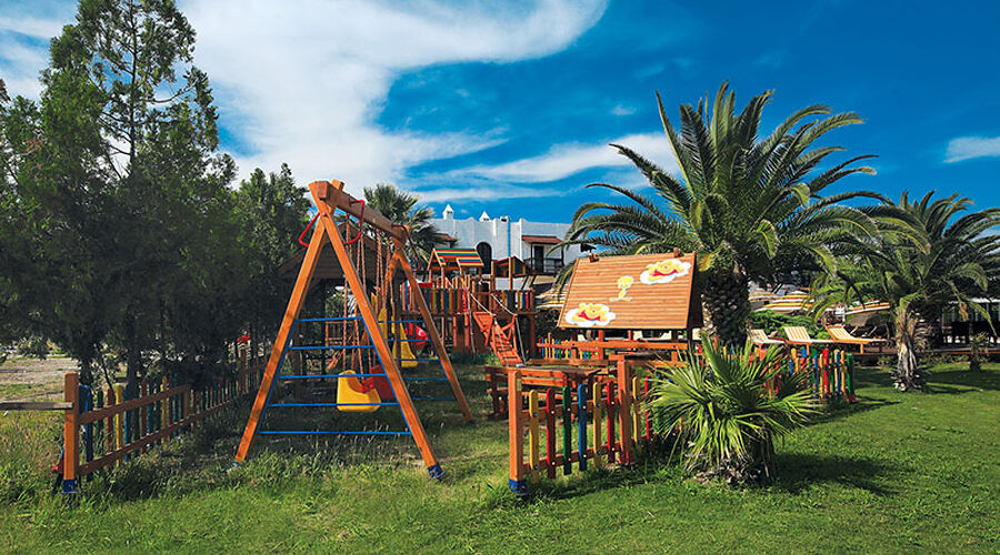 Costa Bitezhan Beach  4*