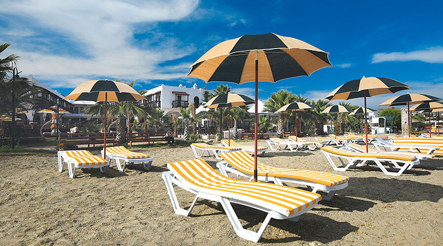 Costa Bitezhan Beach  4*