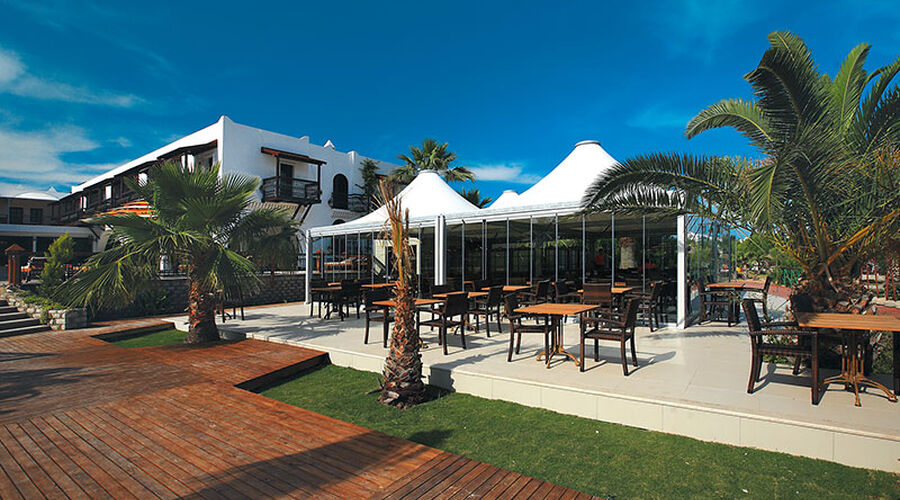 Costa Bitezhan Beach  4*