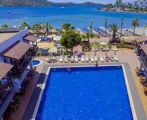 Costa Bitezhan Beach  4*