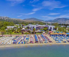 Costa Bitezhan Beach  4*