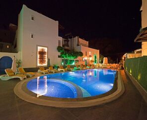 Bleu Nuit Hotel Bodrum  4*