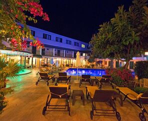 Bleu Nuit Hotel Bodrum  4*