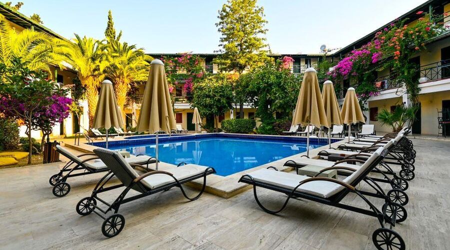 Bleu Nuit Hotel Bodrum  4*