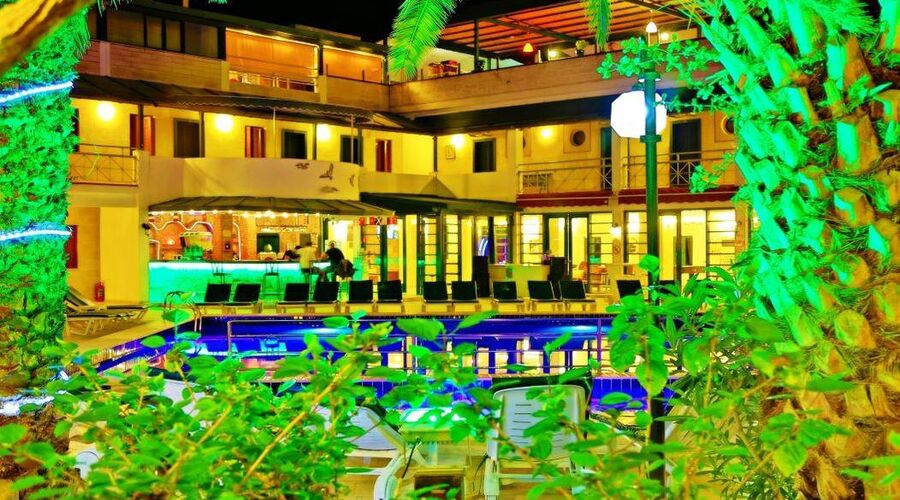 Bleu Nuit Hotel Bodrum  4*