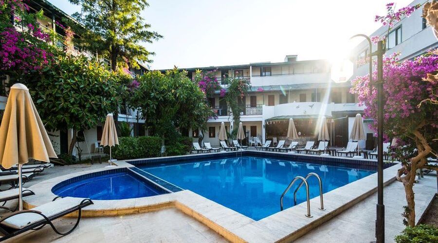 Bleu Nuit Hotel Bodrum  4*