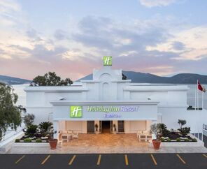 Holiday Inn Resort   5*