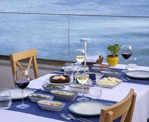 Holiday Inn Resort   5*