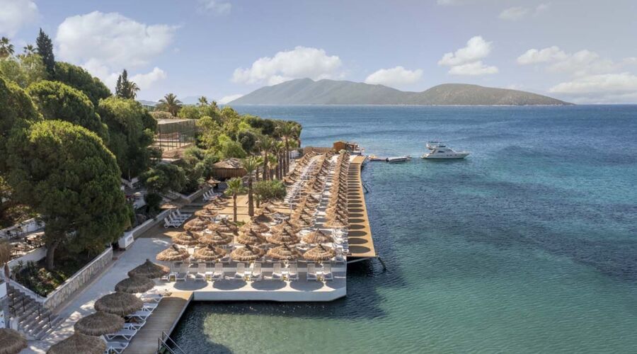 Holiday Inn Resort   5*