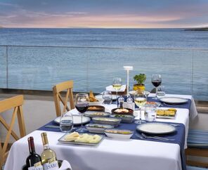 Holiday Inn Resort   5*