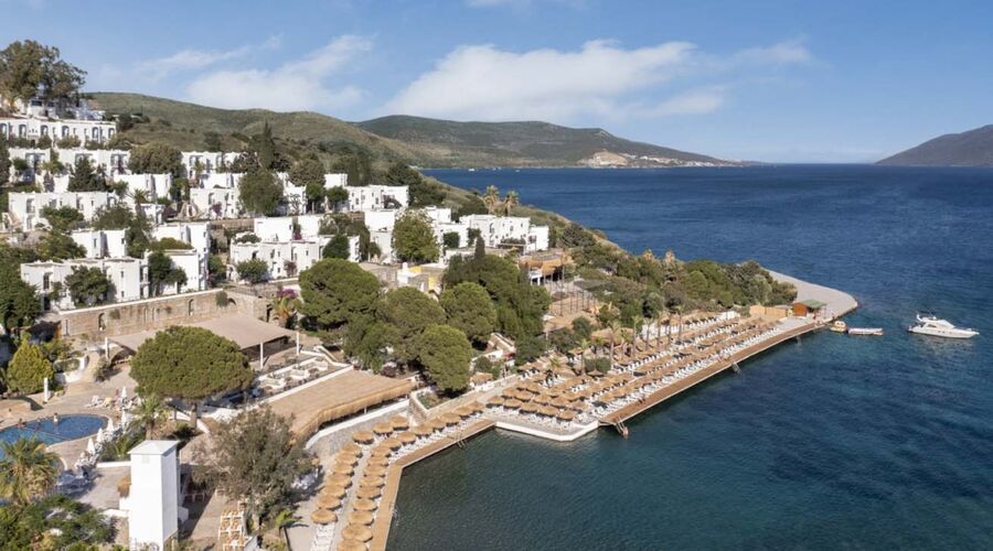 Holiday Inn Resort   5*