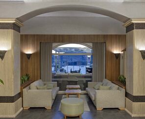 Holiday Inn Resort   5*