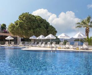 Holiday Inn Resort   5*