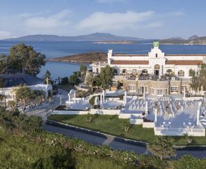 Holiday Inn Resort   5*
