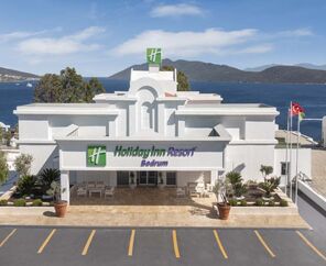 Holiday Inn Resort   5*