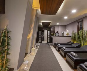 Holiday Inn Resort   5*