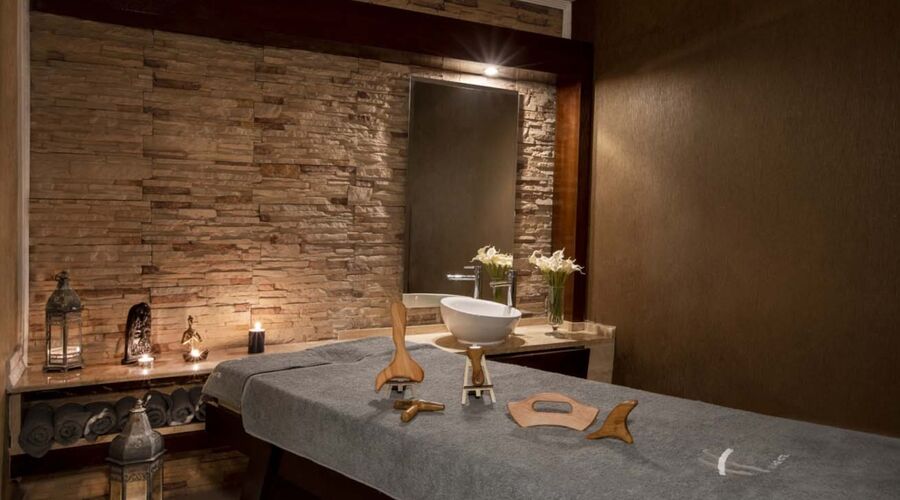 Holiday Inn Resort   5*