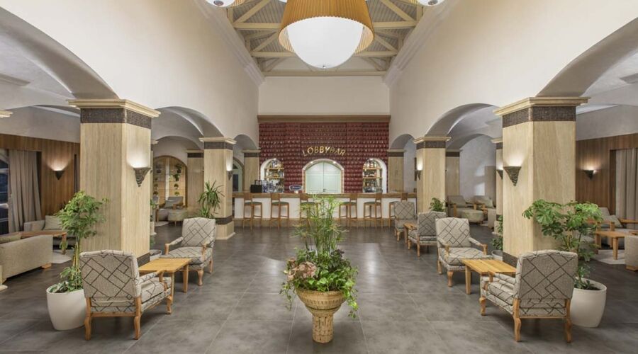 Holiday Inn Resort   5*