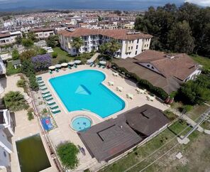 Bezay Hotel   3*