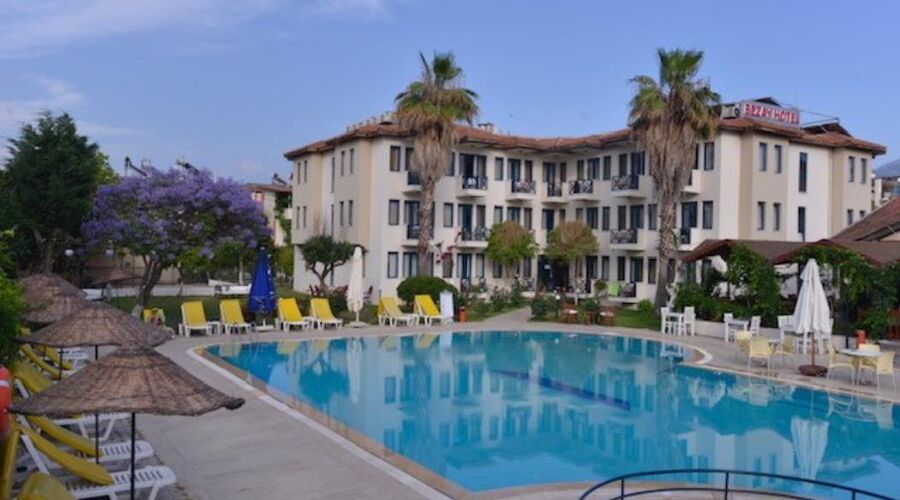 Bezay Hotel   3*