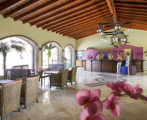 Club Anastaisa  3* +