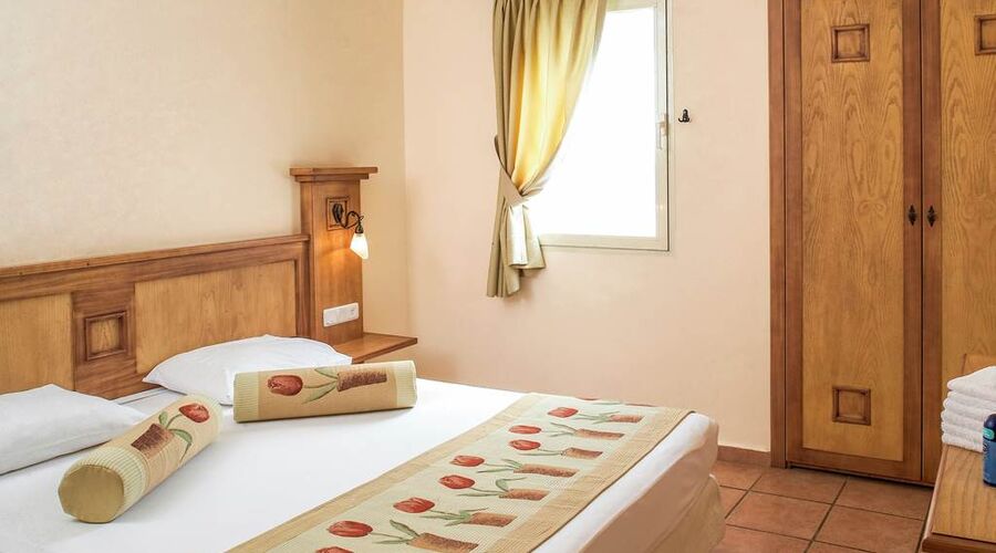 Club Anastaisa  3* +