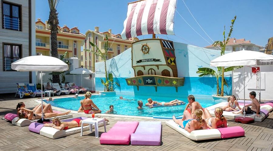 Club Anastaisa  3* +