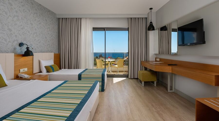 Calido Maris Hotel 5*