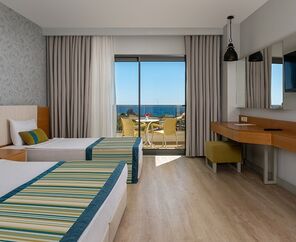 Calido Maris Hotel 5*