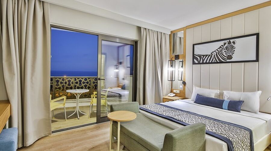 Calido Maris Hotel 5*