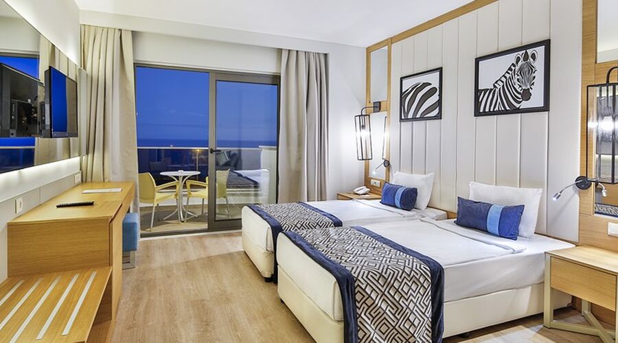 Calido Maris Hotel 5*