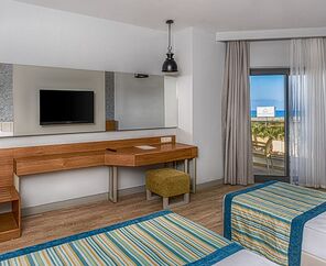Calido Maris Hotel 5*