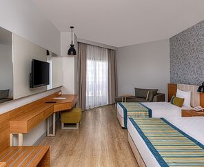 Calido Maris Hotel 5*