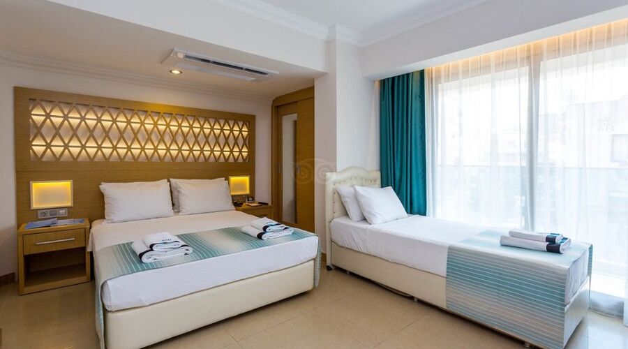 Aurasia Design Hotel 3*