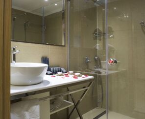 Aurasia Design Hotel 3*