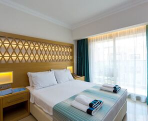 Aurasia Design Hotel 3*