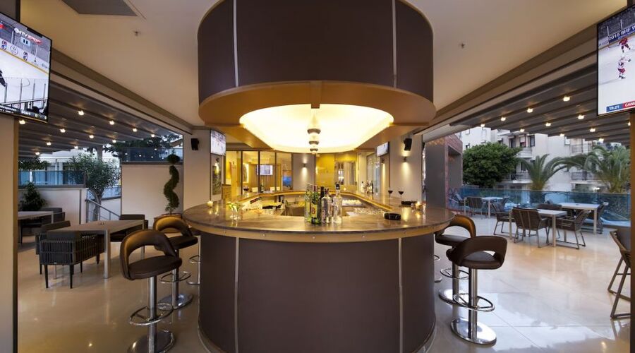 Aurasia Design Hotel 3*