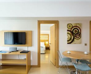 Aurasia Design Hotel 3*