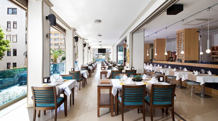 Aurasia Design Hotel 3*