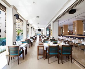 Aurasia Design Hotel 3*