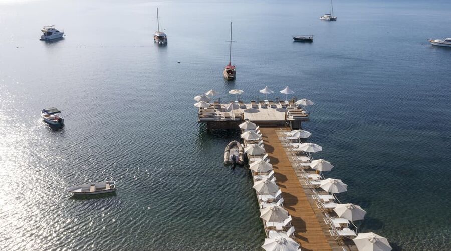 Cettia Beach Resort 4*