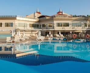Aydınbey Famous Resort