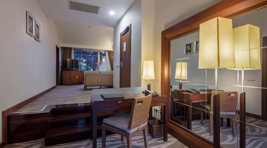 Rixos Sungate