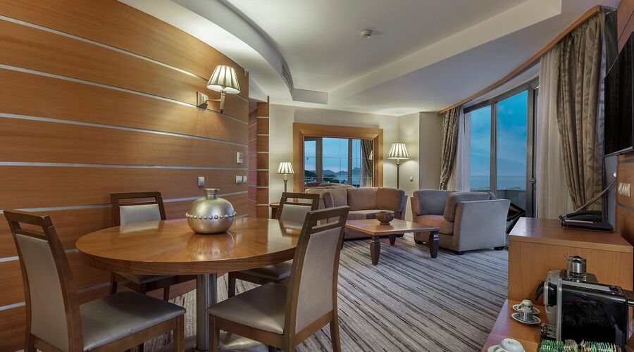 Rixos Sungate