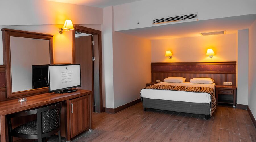 Green Nature Resort  5*