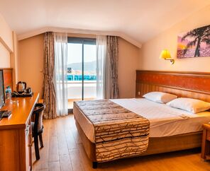 Green Nature Resort  5*
