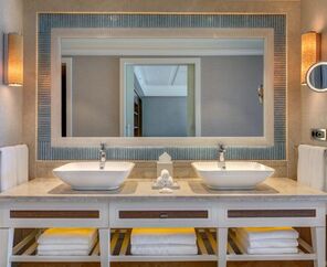 Caresse a Luxury Collection Resort & Spa