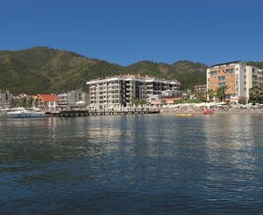 Cettia Beach Resort 4*